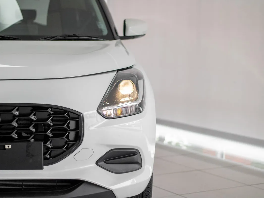 Suzuki Swift 1.2 GL+ CVT - Image 3