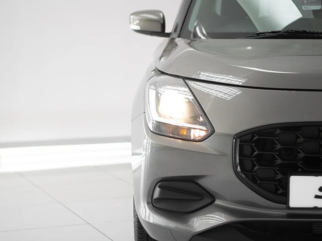 Suzuki Swift 1.2 GL+ CVT - Image 3