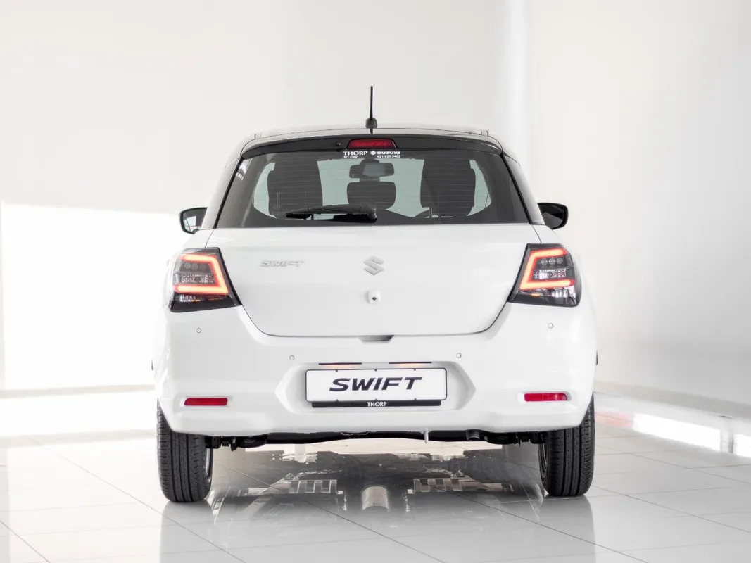 Suzuki Swift 1.2 GLX MT - Image 6