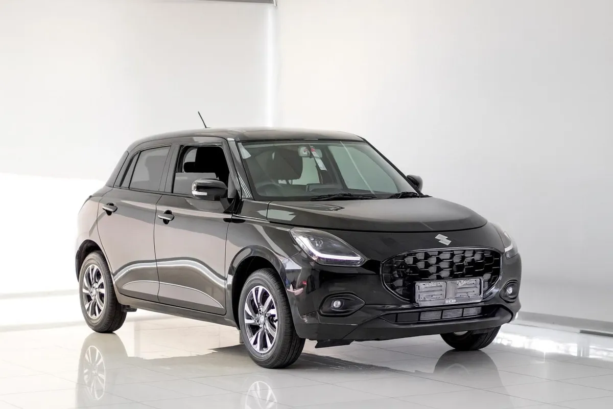 Suzuki Swift 1.2 GLX MT - Image 1