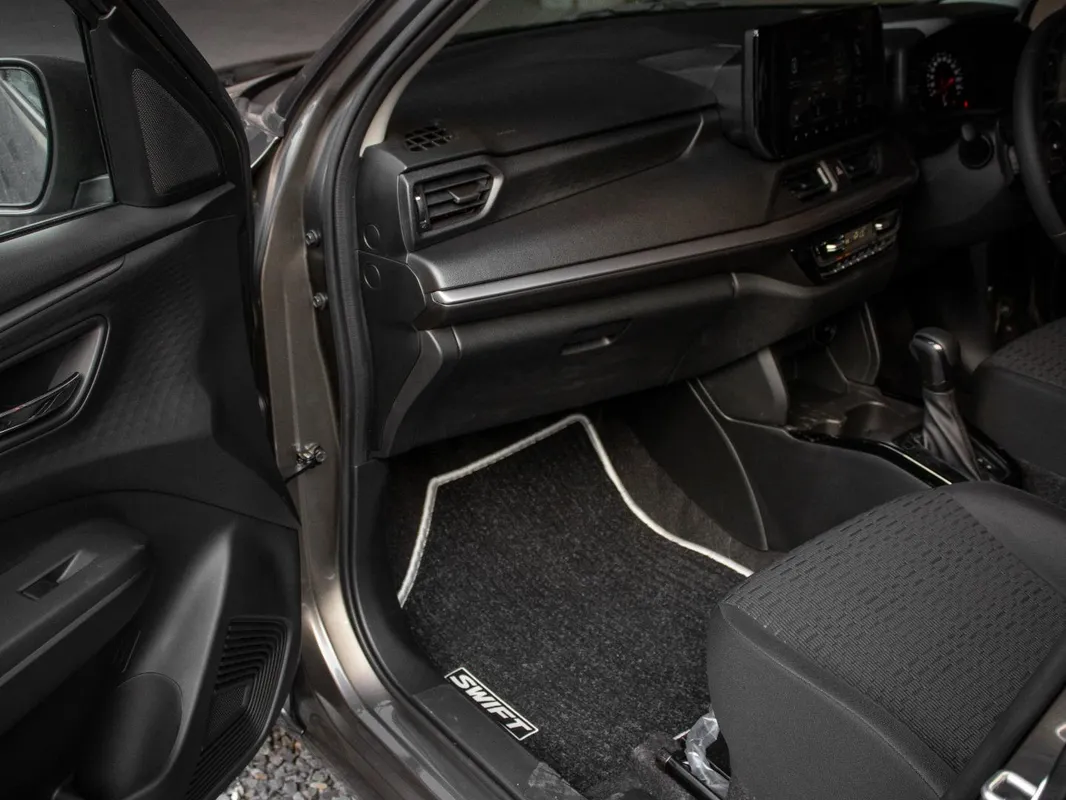 Suzuki Swift 1.2 GLX MT - Image 5