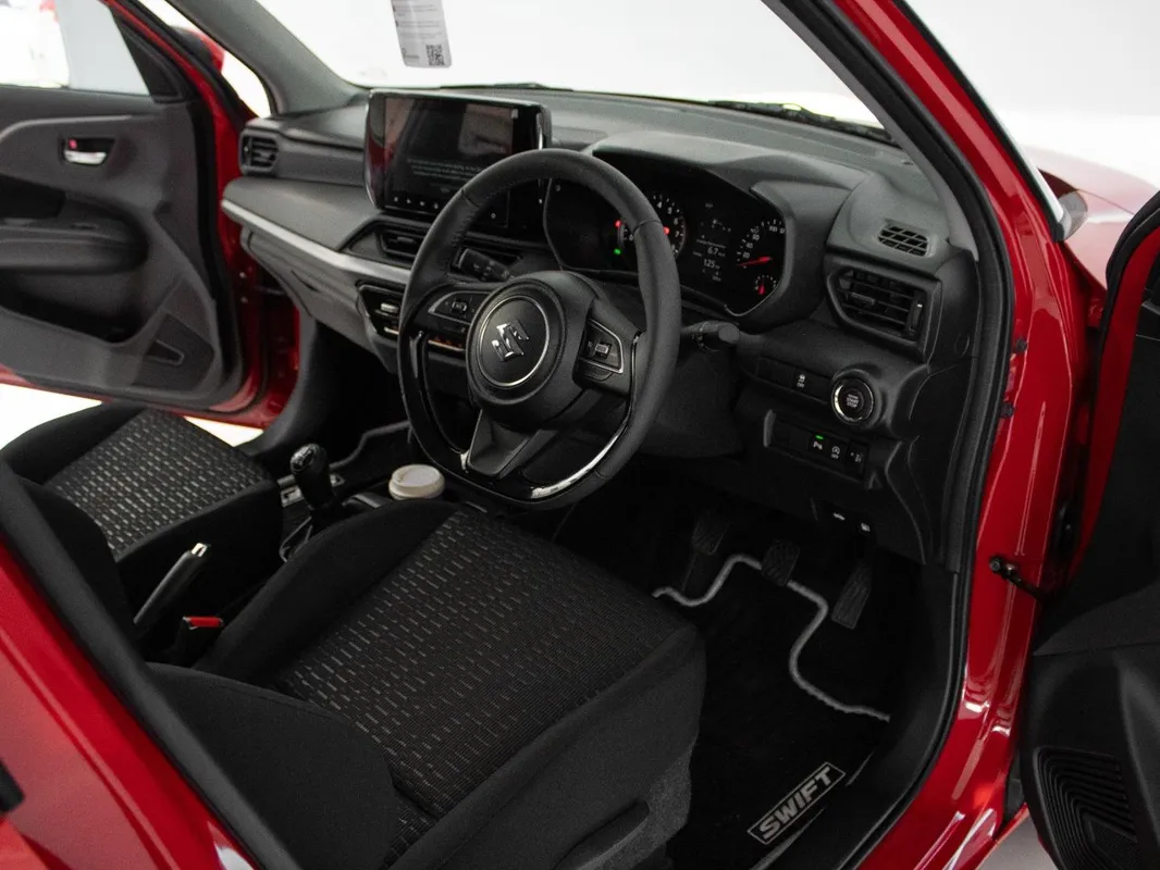 Suzuki Swift 1.2 GLX MT - Image 8