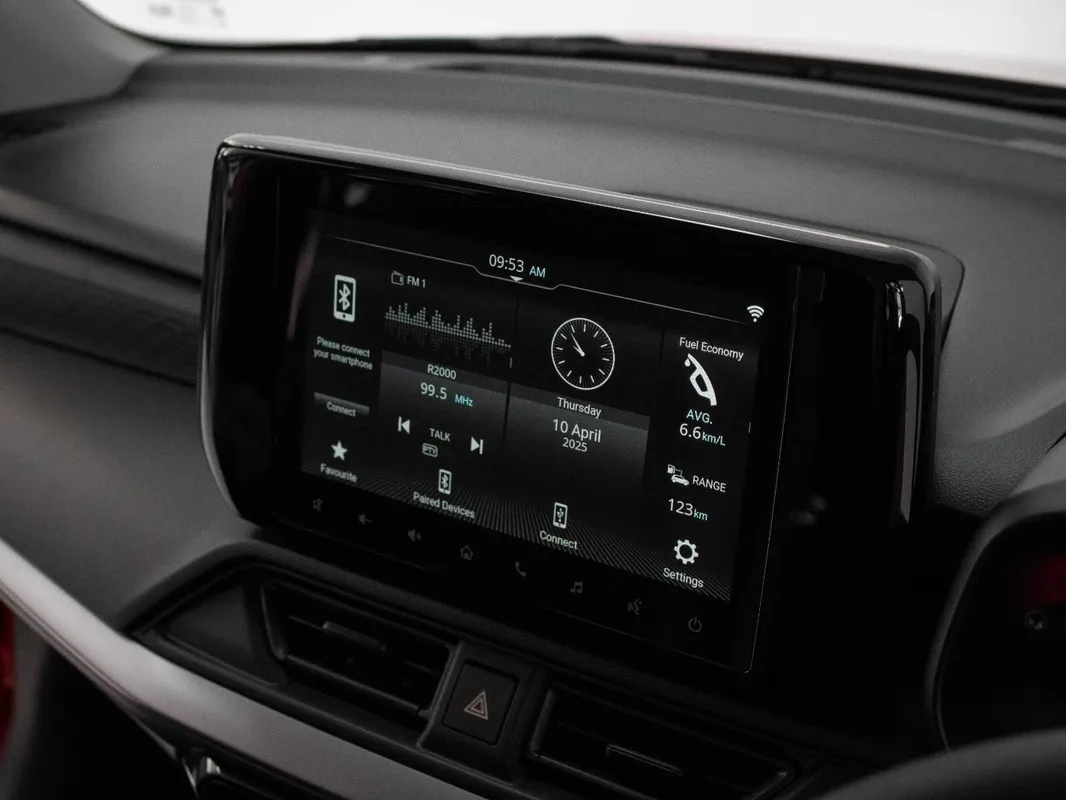 Suzuki Swift 1.2 GLX MT - Image 10