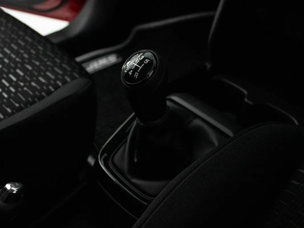 Suzuki Swift 1.2 GLX CVT - Image 11