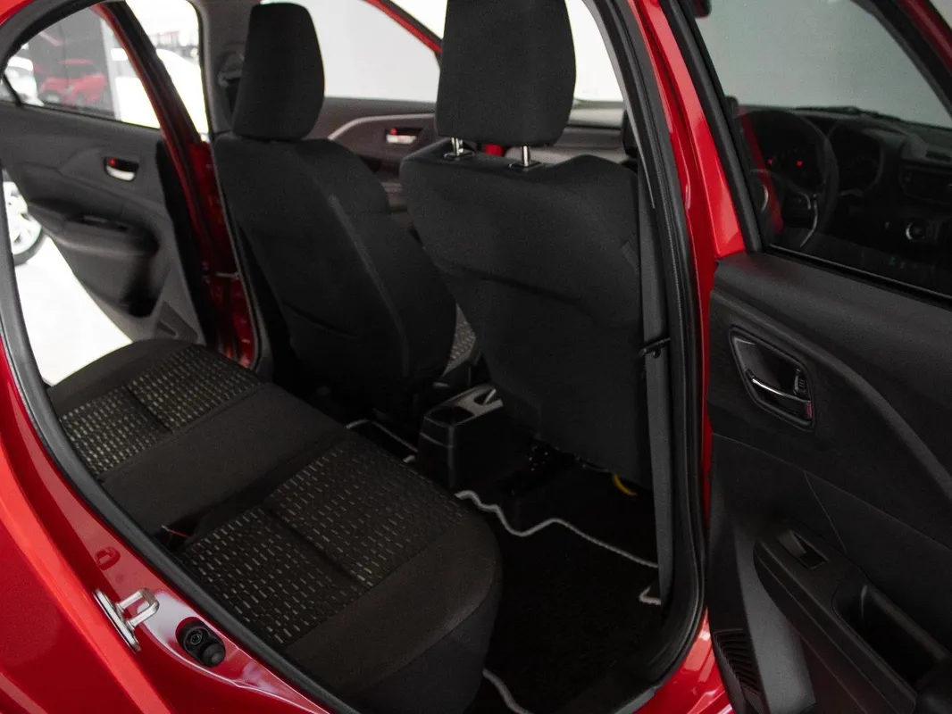 Suzuki Swift 1.2 GLX CVT - Image 11