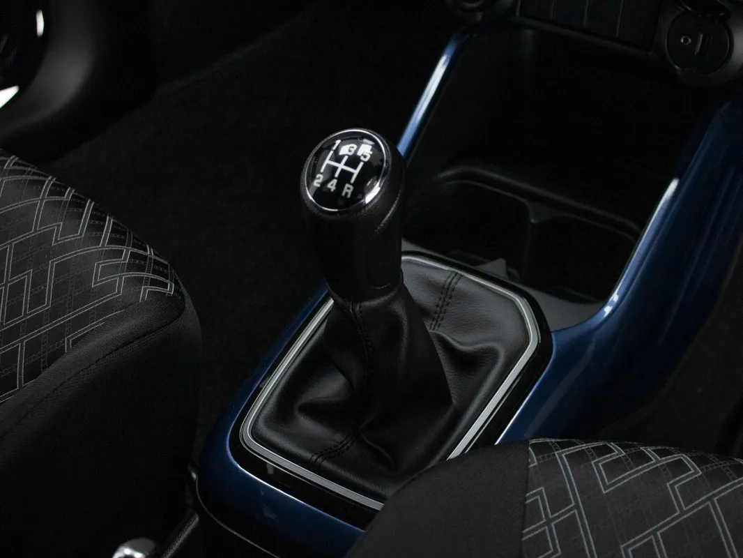 Suzuki Ignis 1.2 GLX - Image 11