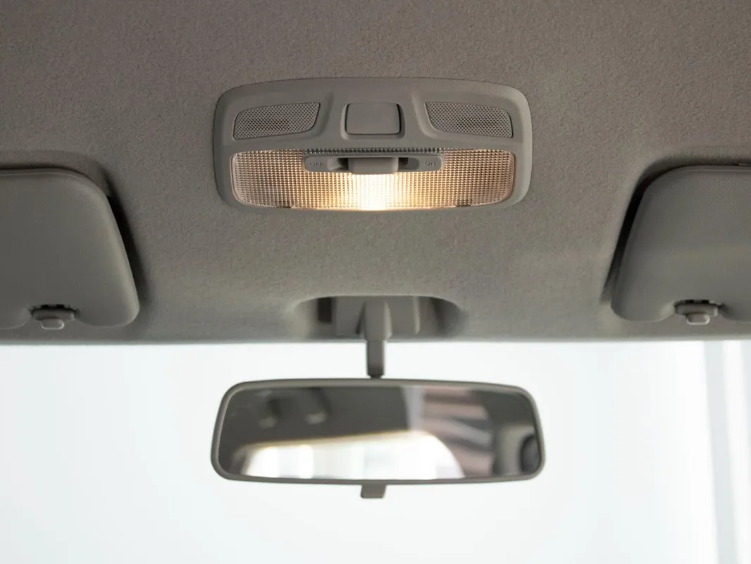 Suzuki Ignis 1.2 GLX - Image 7