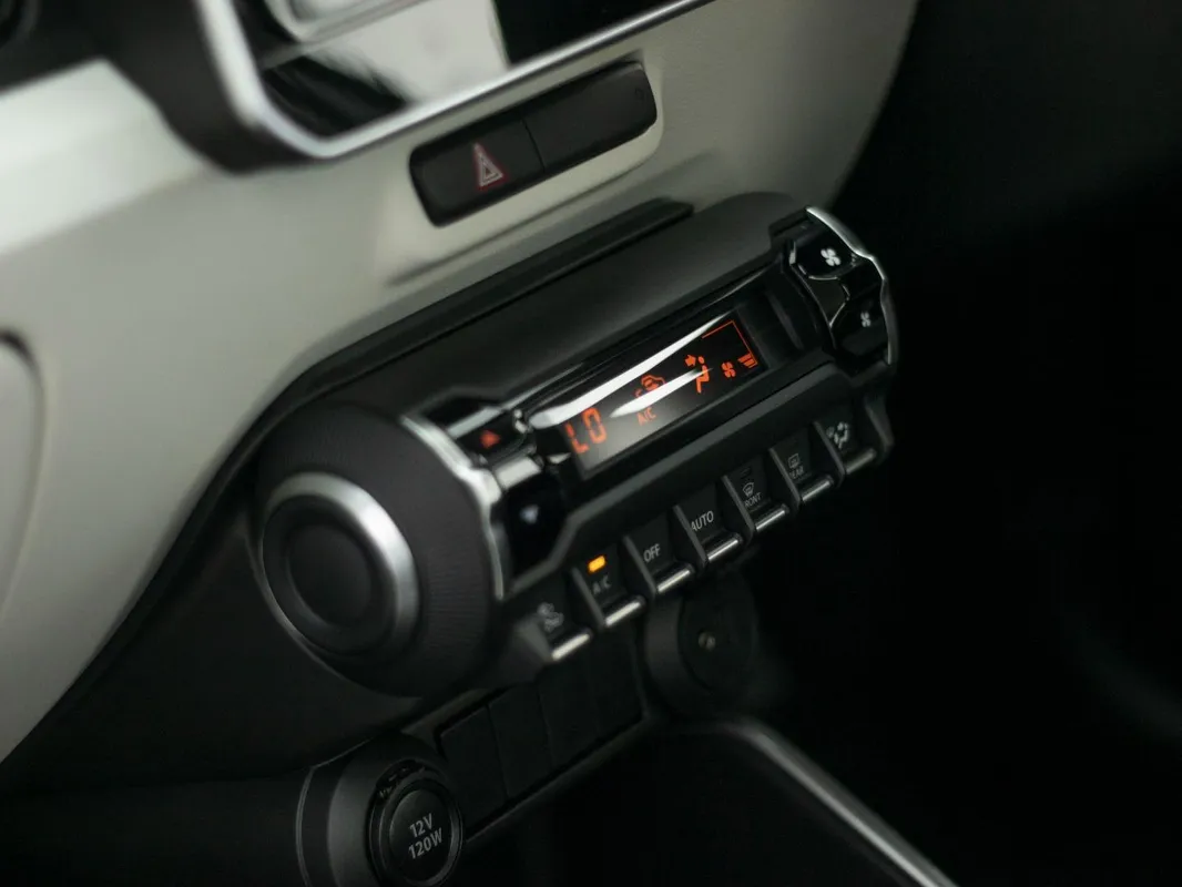 Suzuki Ignis 1.2 GLX AMT - Image 13