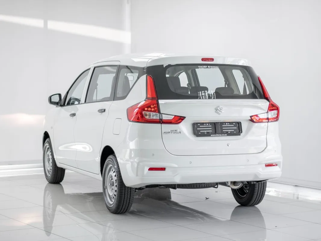 Suzuki Ertiga 1.5 GA MT - Image 5