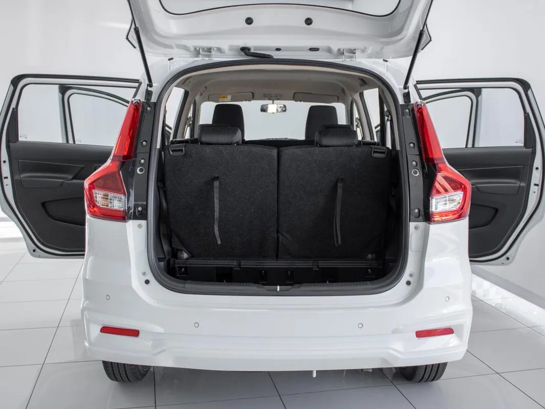 Suzuki Ertiga 1.5 GA MT - Image 7