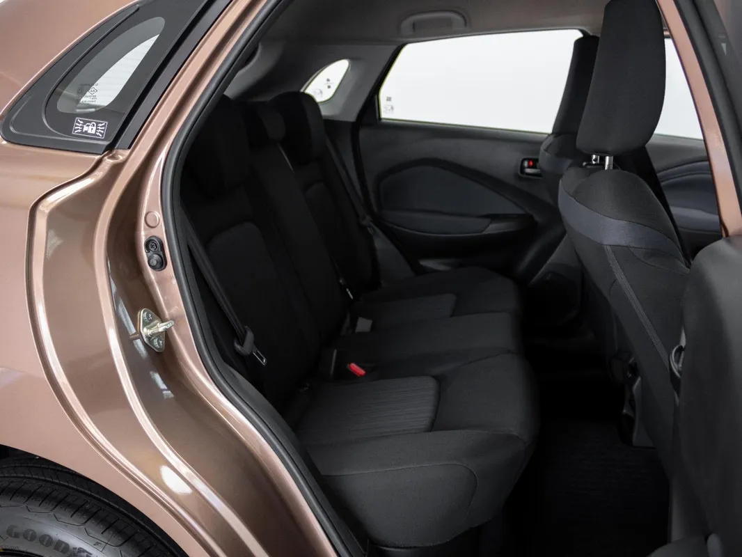 Suzuki Baleno 1.5 GL A/T - Image 14