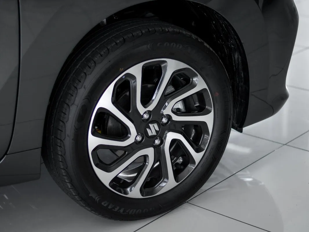 Suzuki Baleno 1.4 GLX - Image 7