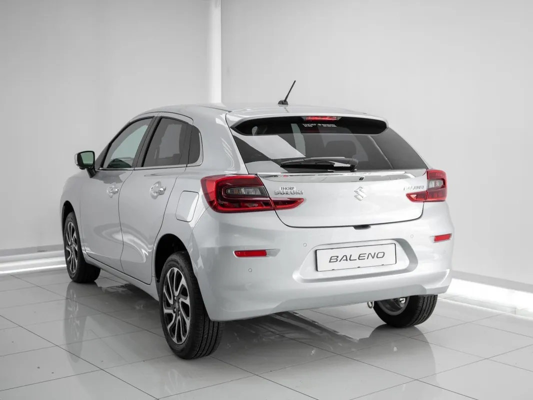 Suzuki Baleno 1.5 GLX A/T - Image 6