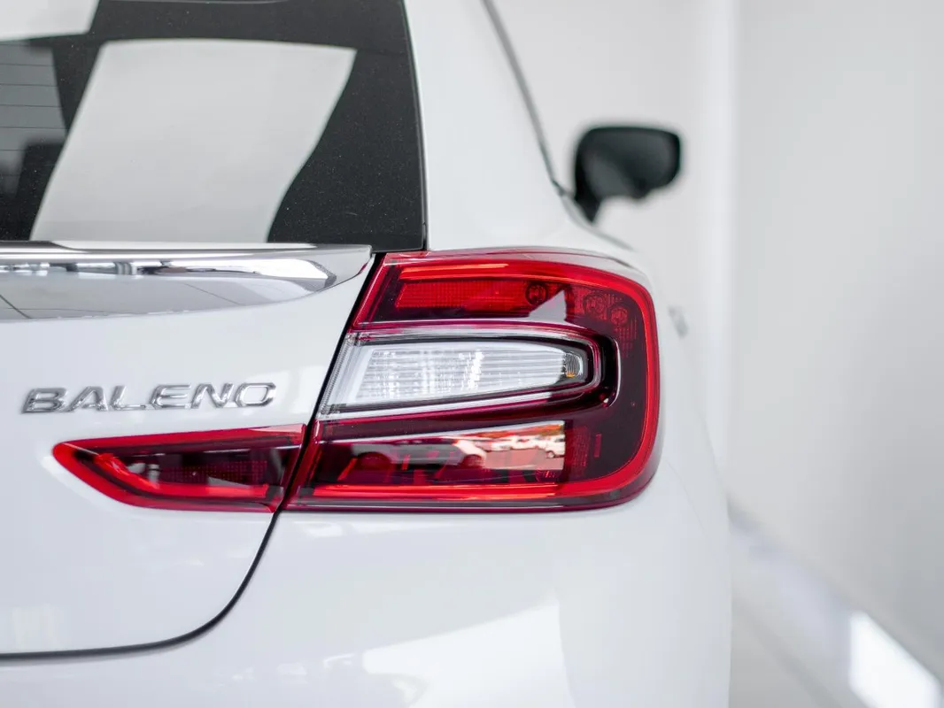 Suzuki Baleno 1.5 GLX A/T - Image 4