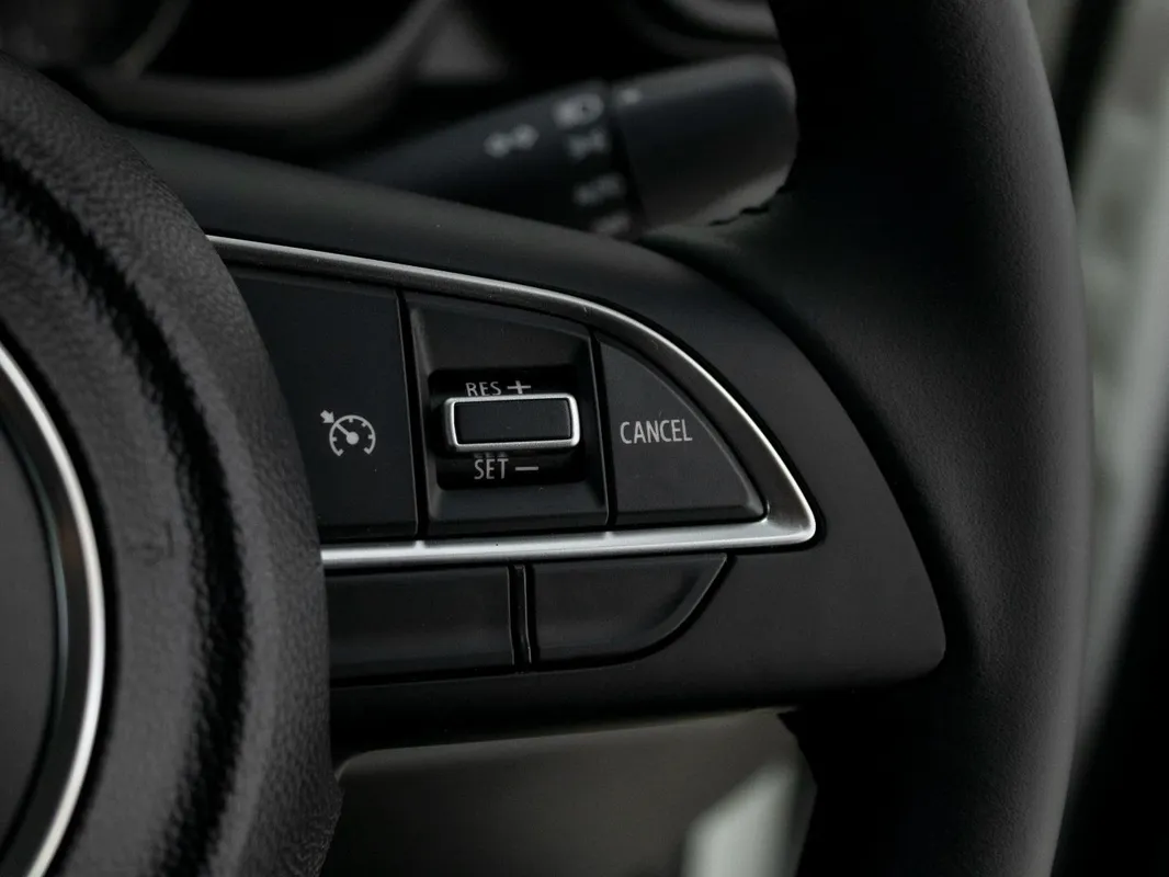 Suzuki Grand Vitara 1.5 GL - Image 19