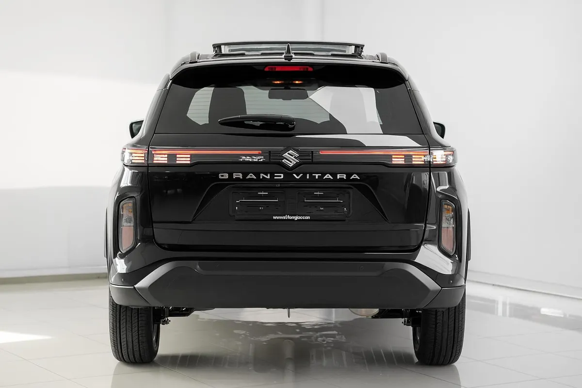 Suzuki Grand Vitara 1.5 GLX Auto - Image 3