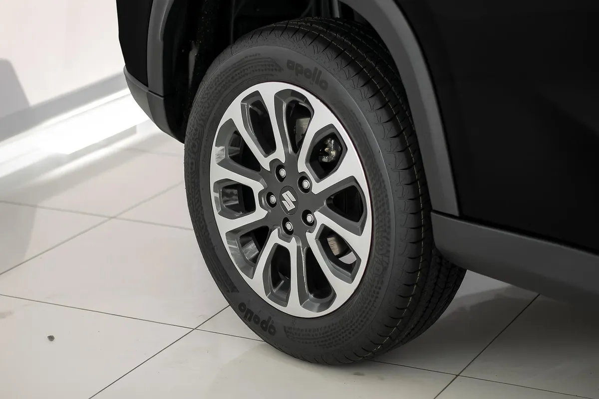 Suzuki Grand Vitara 1.5 GLX Auto - Image 5