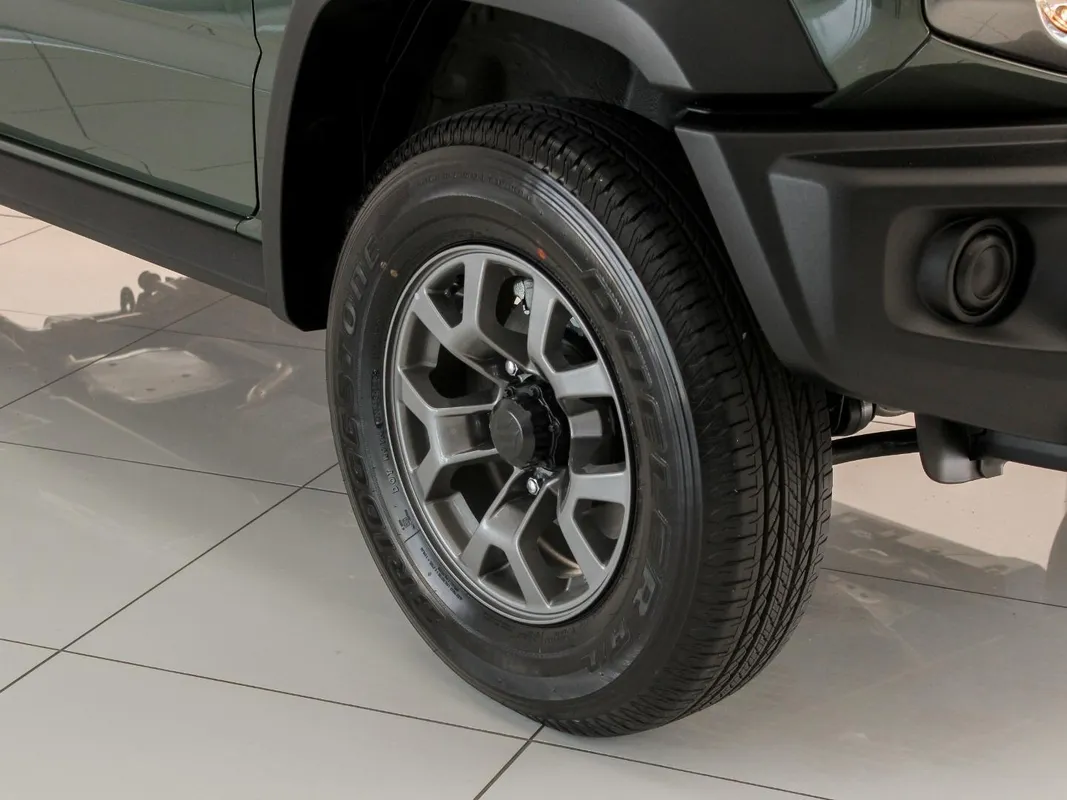 Suzuki Jimny 1.5 GLX 5Dr - Image 8