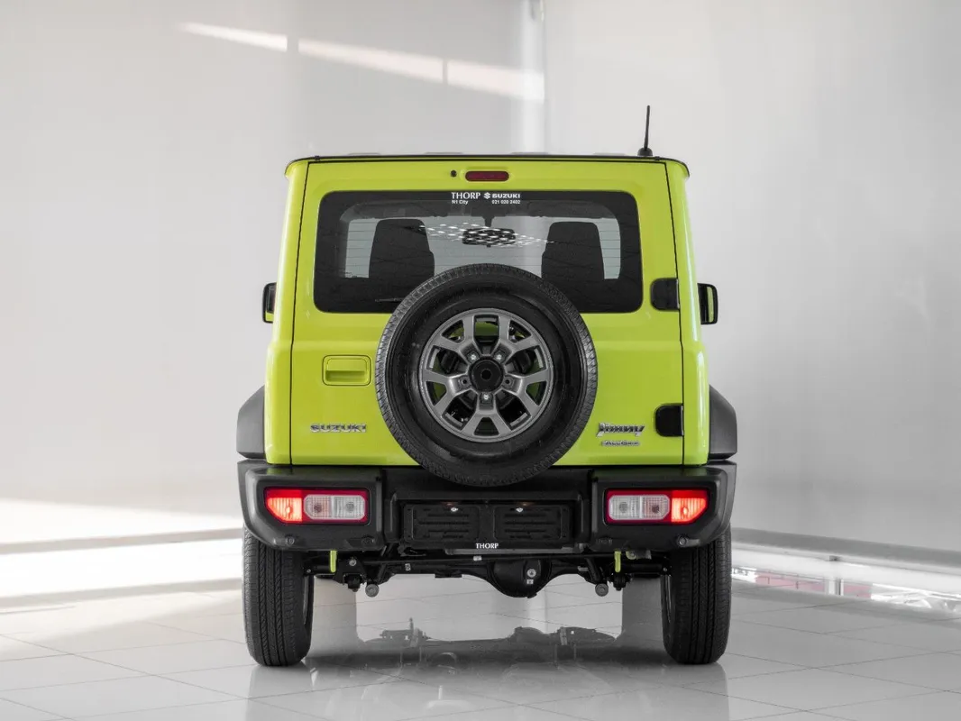 Suzuki Jimny 1.5 GLX 5Dr - Image 4
