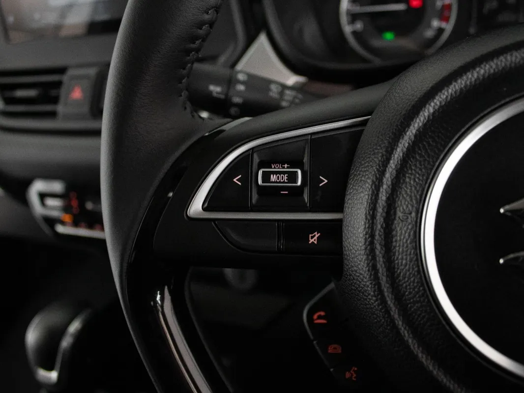 Suzuki Fronx 1.5 GL 5MT - Image 23