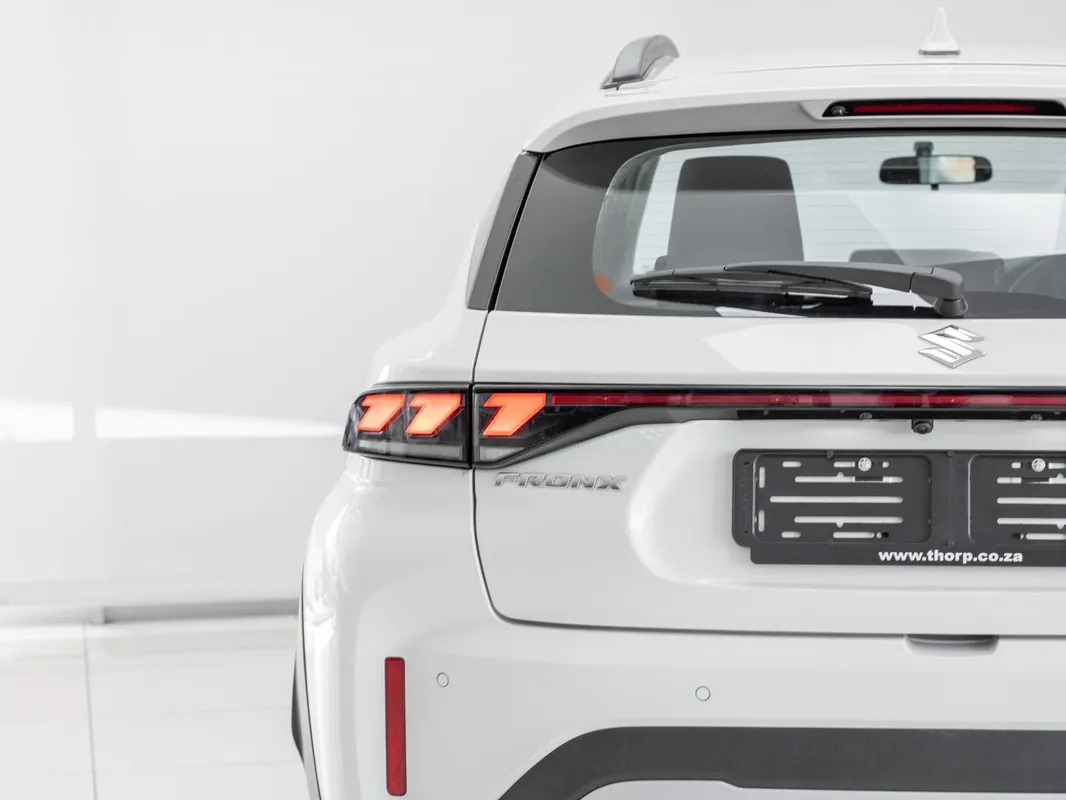 Suzuki Fronx 1.5 GL 4-Auto - Image 4