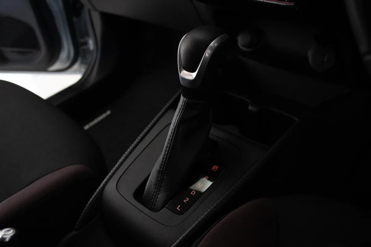 Suzuki Fronx 1.5 GL 4-Auto - Image 12