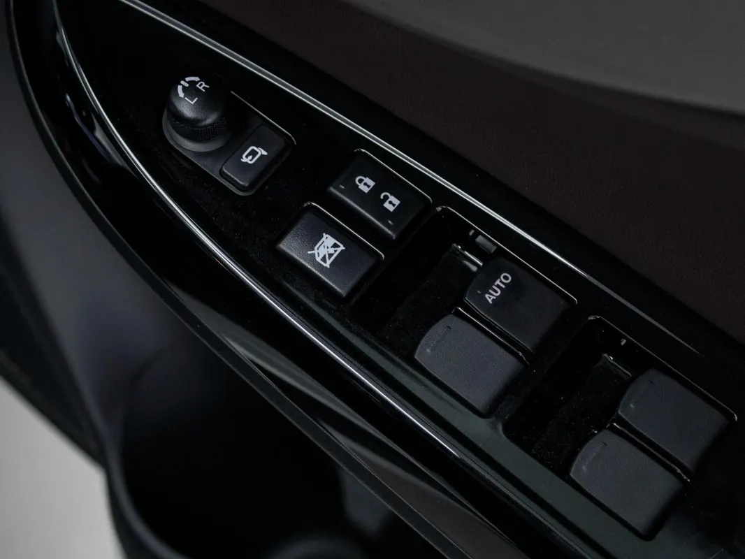 Suzuki Fronx 1.5 GLX 5MT - Image 9