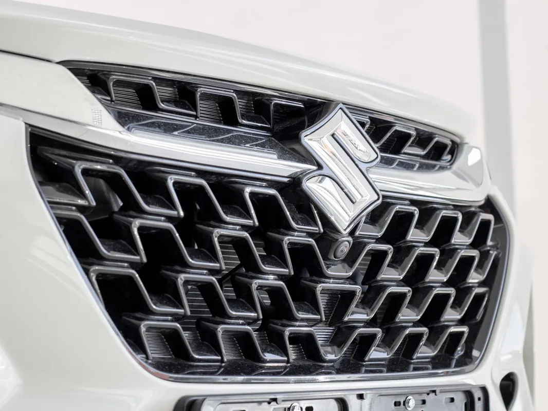 Suzuki Fronx 1.5 GLX 5MT - Image 2