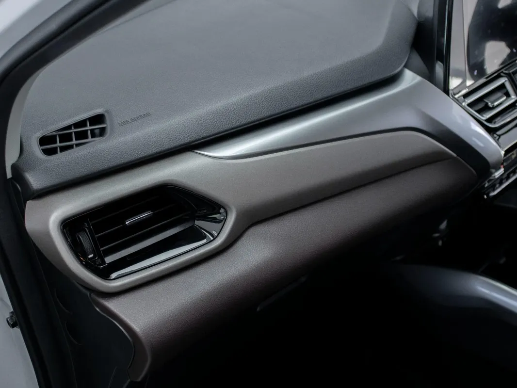 Suzuki Fronx 1.5 GLX 5MT - Image 14