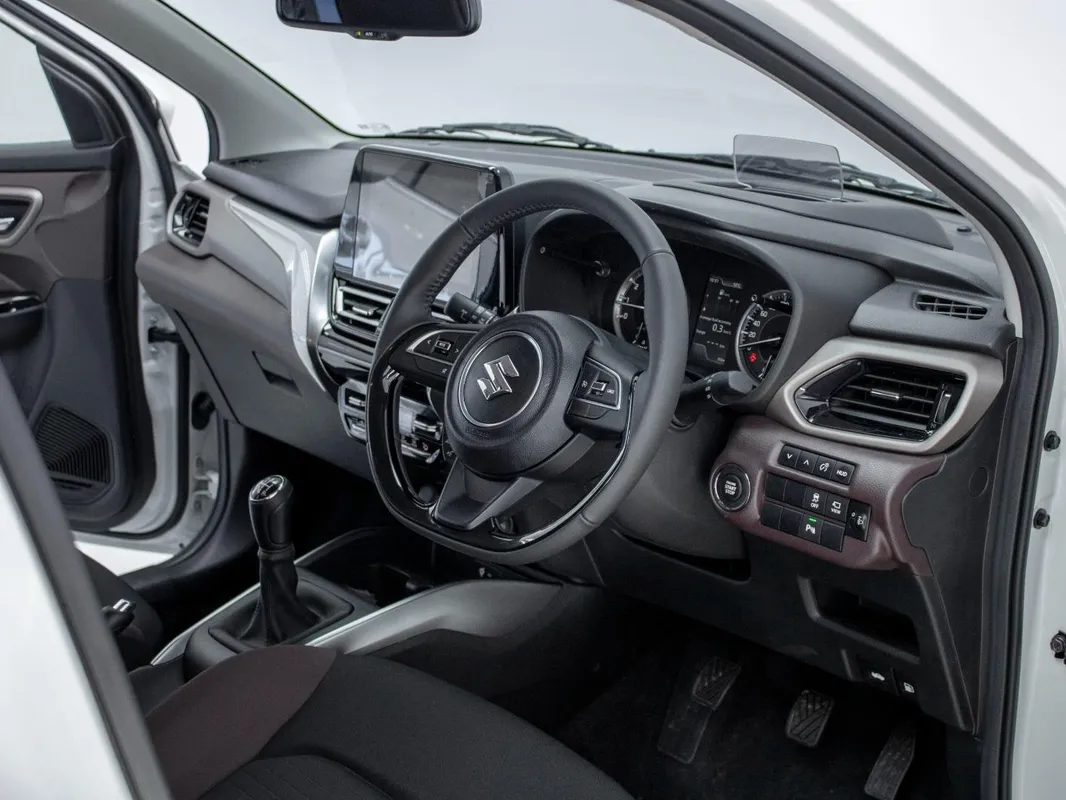 Suzuki Fronx 1.5 GLX 4-Auto - Image 17