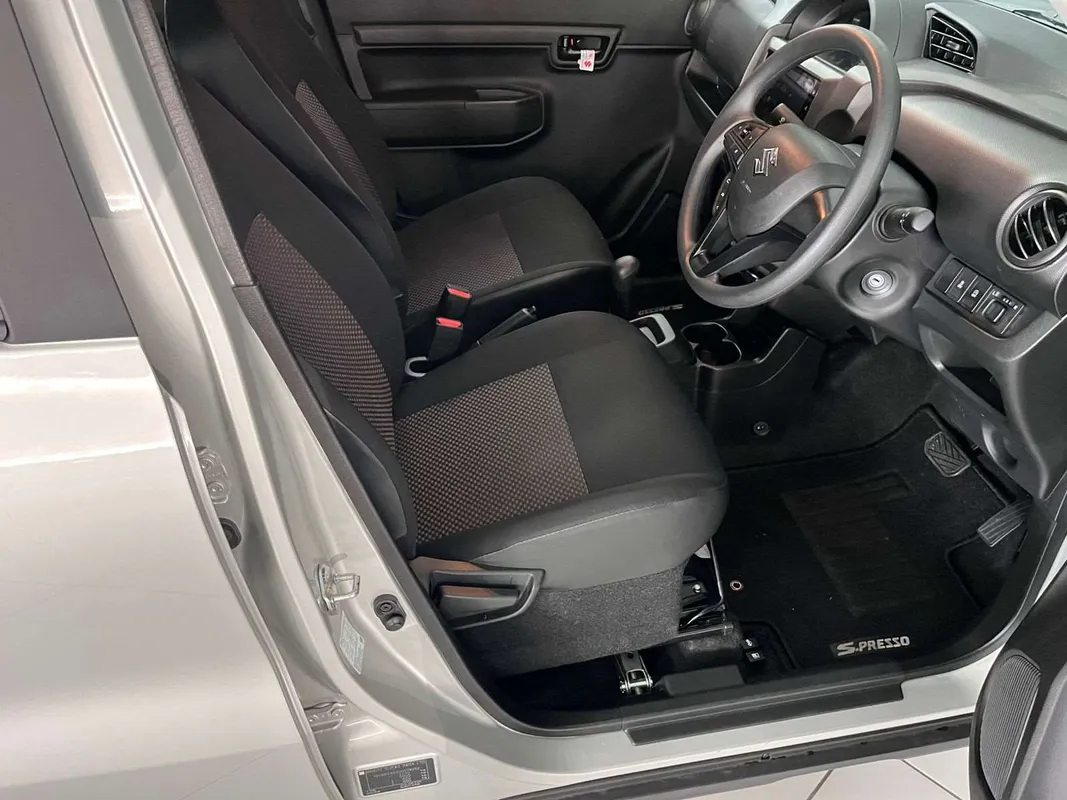 Suzuki S-Presso 1.0 GL+ AMT - Image 6