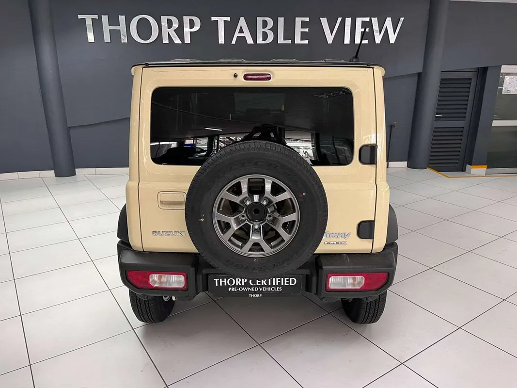 Suzuki Jimny 1.5 GLX 5Dr - Image 9