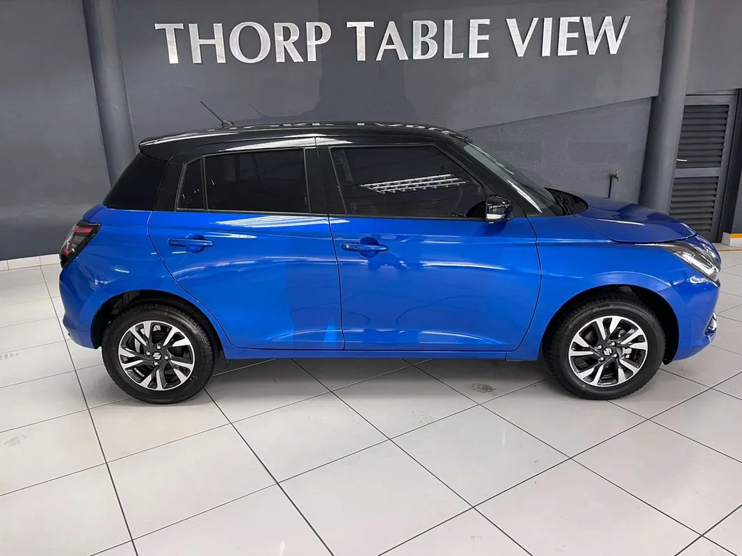 Suzuki Swift 1.2 GLX CVT - Image 2