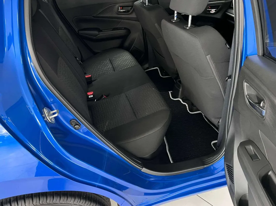 Suzuki Swift 1.2 GLX CVT - Image 7