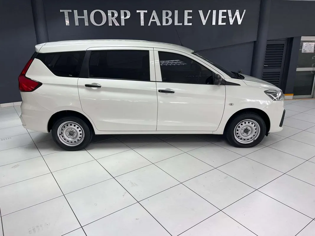 Suzuki Ertiga 1.5 GA MT - Image 2