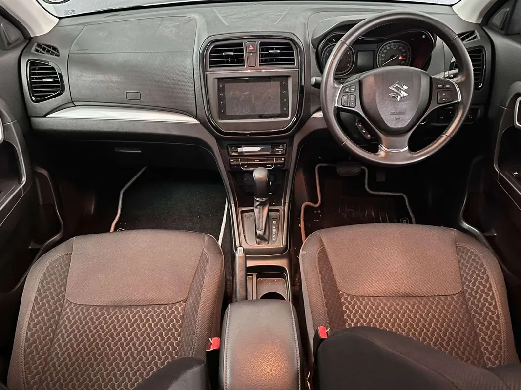 Suzuki Vitara Brezza 1.5 GLX Auto - Image 4