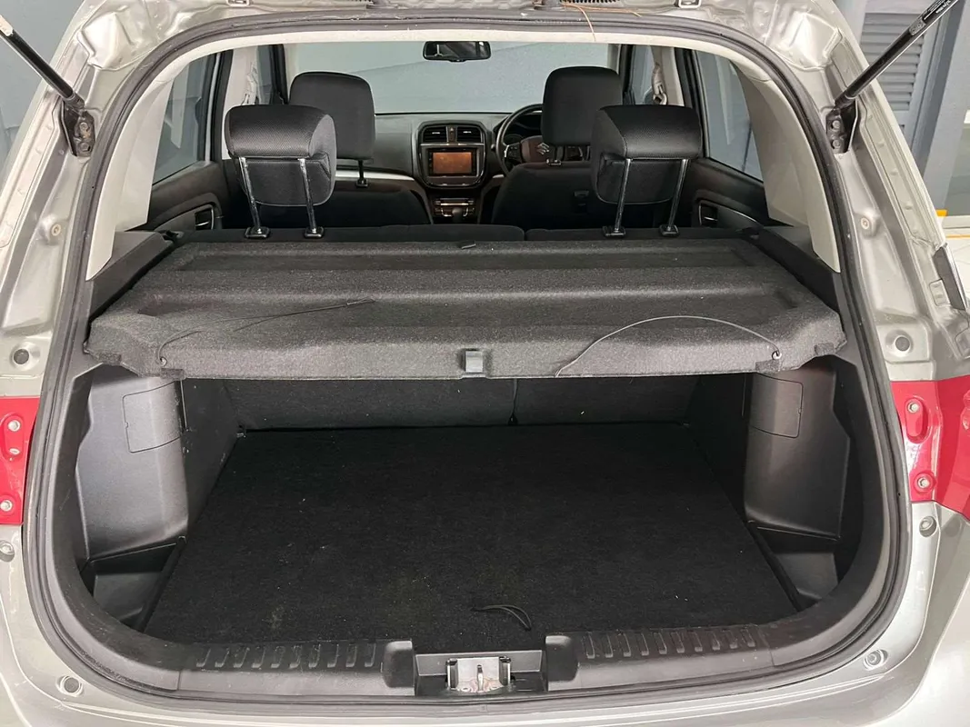 Suzuki Vitara Brezza 1.5 GLX Auto - Image 8