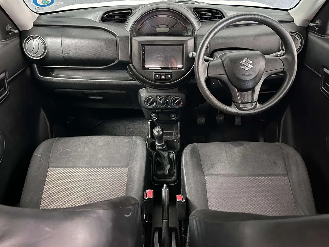 Suzuki S-Presso 1.0 GL+ - Image 4