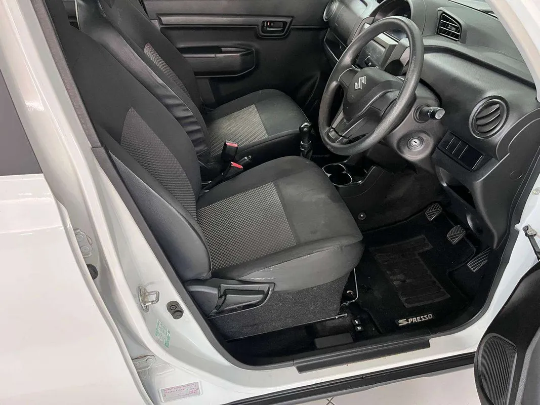 Suzuki S-Presso 1.0 GL+ - Image 6
