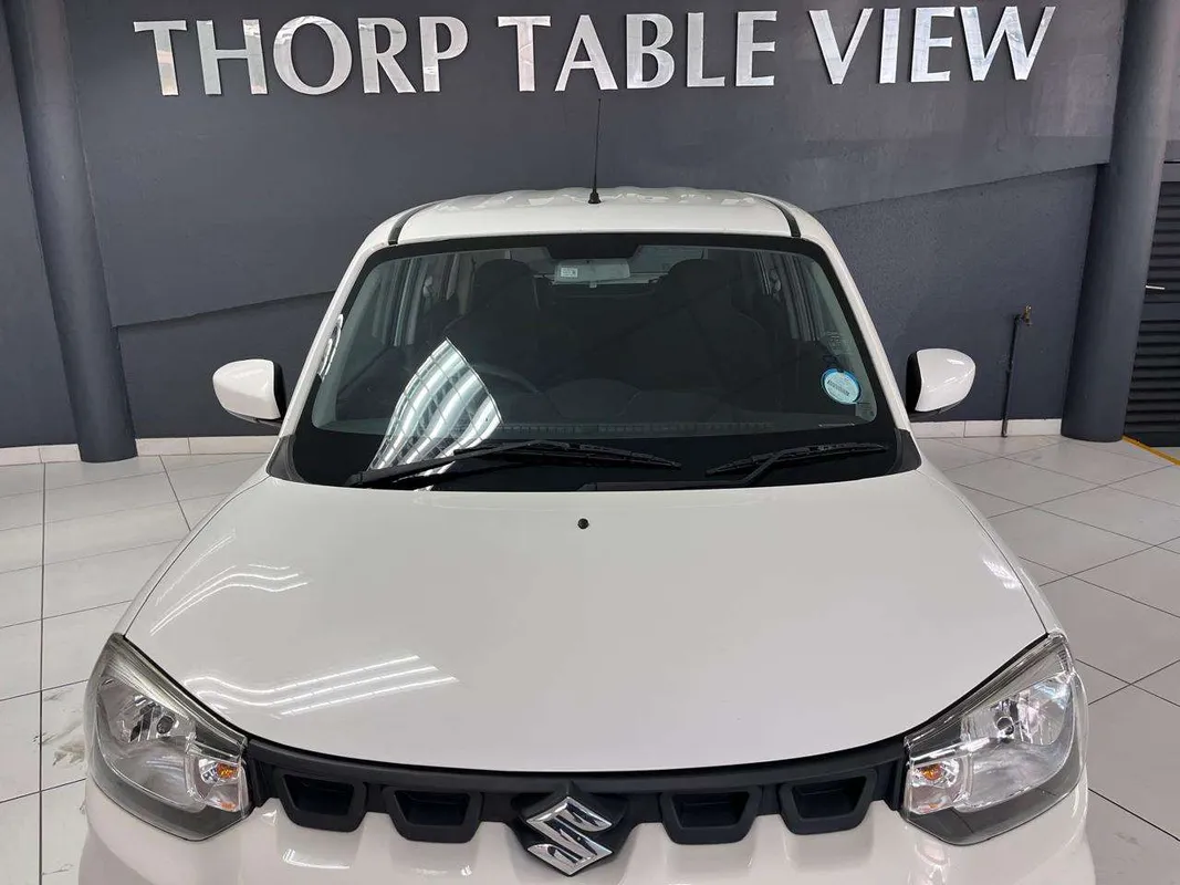 Suzuki S-Presso 1.0 GL+ - Image 10