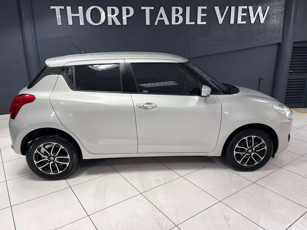 Suzuki Swift 1.2 GLX - Image 2
