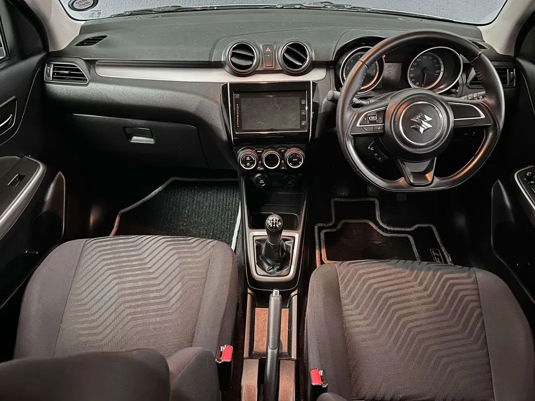 Suzuki Swift 1.2 GLX - Image 4