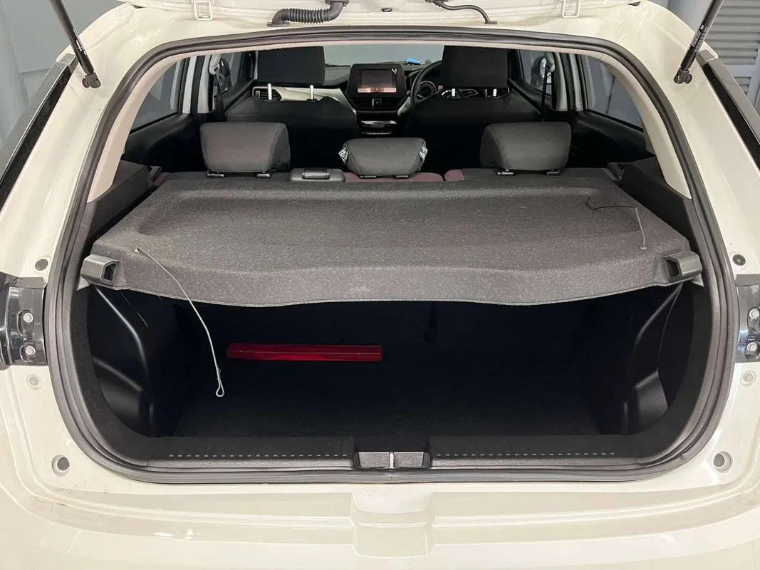 Suzuki Fronx 1.5 GL 4AT - Image 8