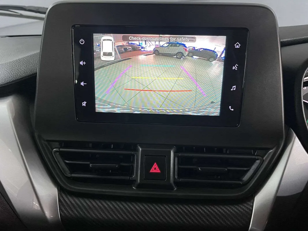 Suzuki Fronx 1.5 GL 5MT - Image 7
