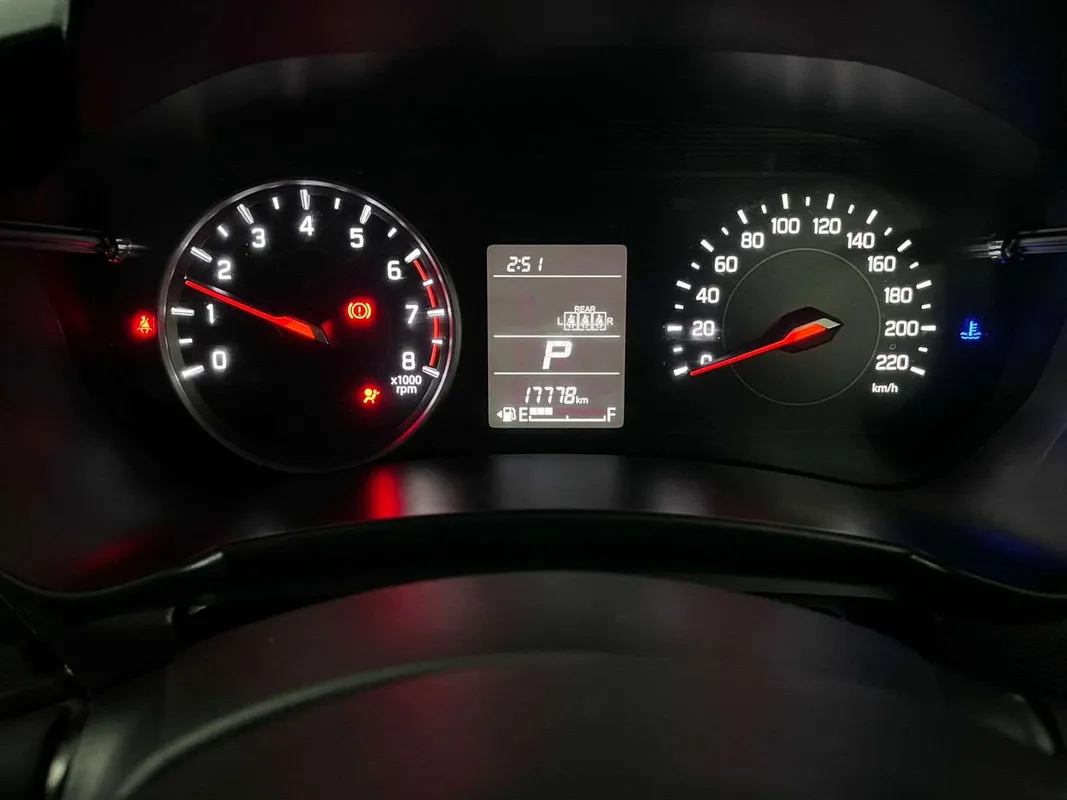Suzuki Swift 1.2 GL+ CVT - Image 5