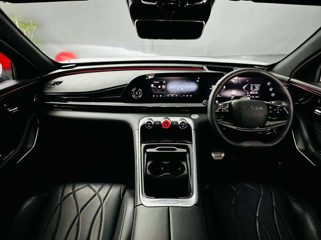 OMODA C9 2.0T Inspire - Image 7