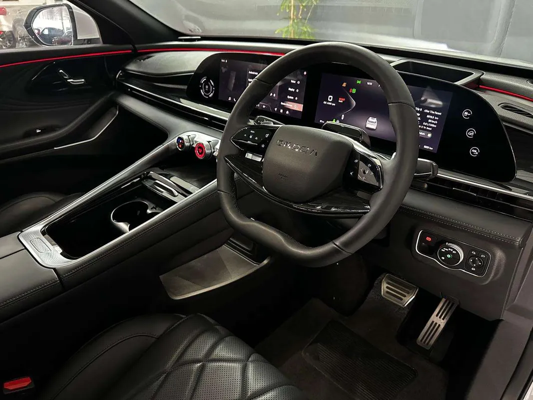 OMODA C9 2.0T Inspire - Image 8