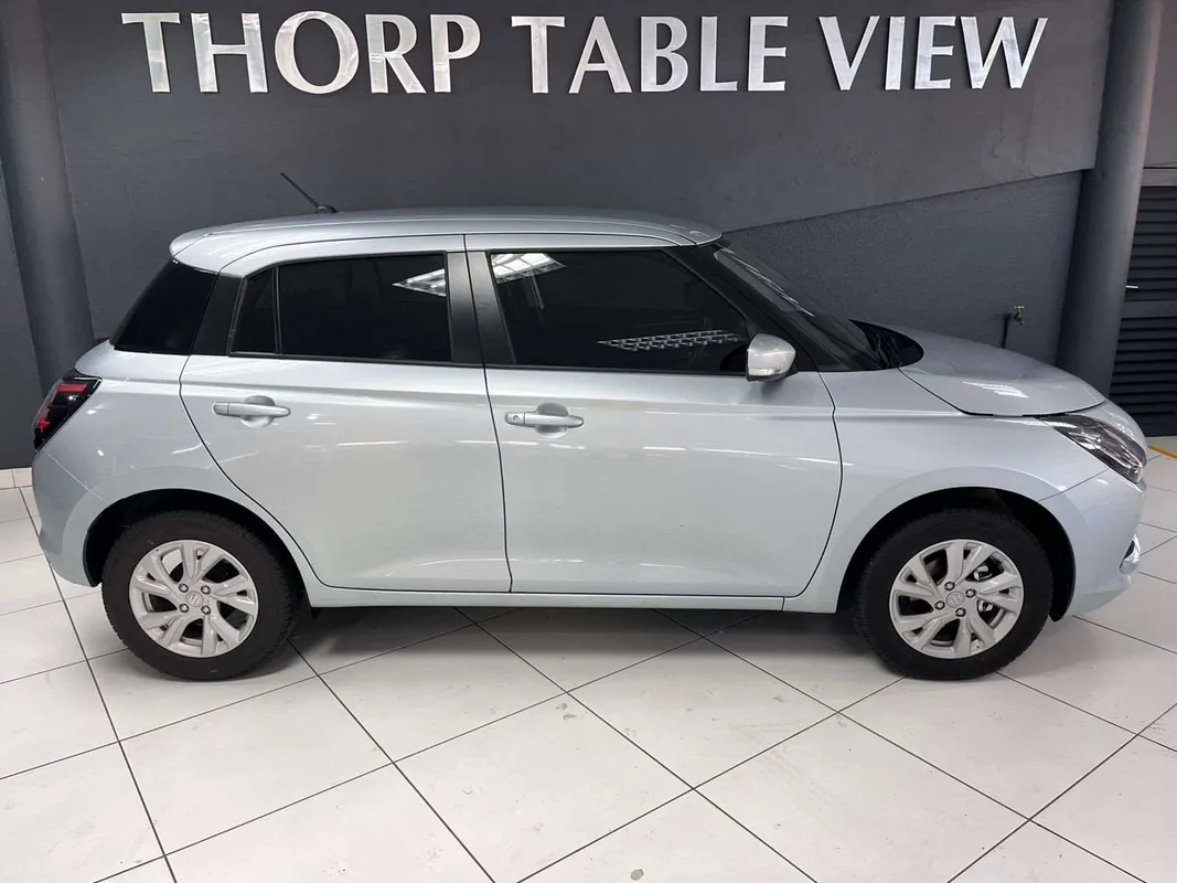 Suzuki Swift 1.2 GL+ CVT - Image 2