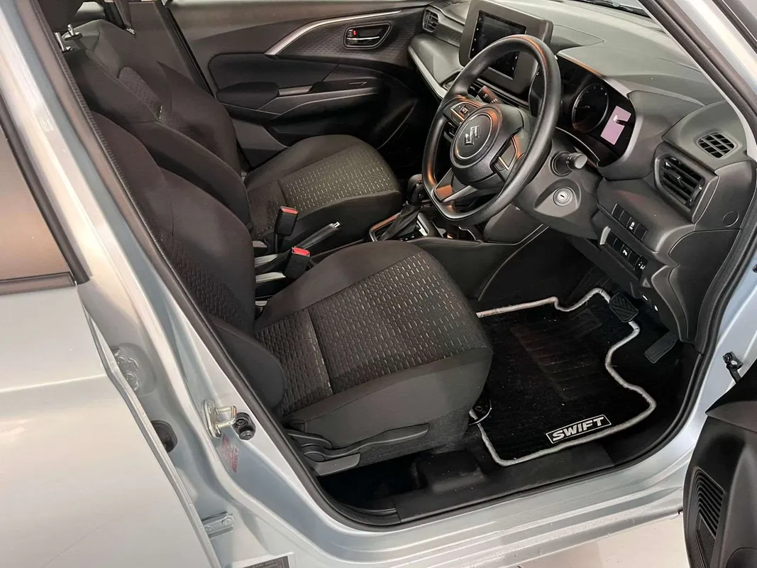 Suzuki Swift 1.2 GL+ CVT - Image 7