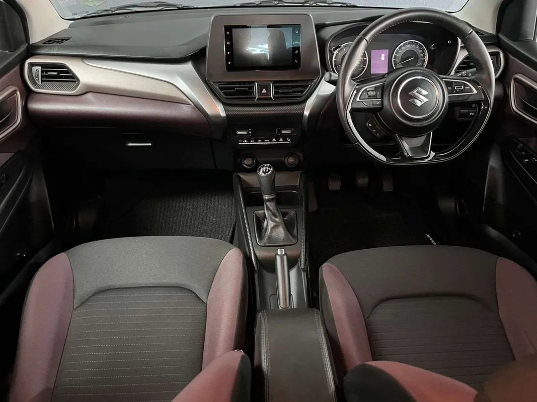 Suzuki Fronx 1.5 GL 5MT - Image 24
